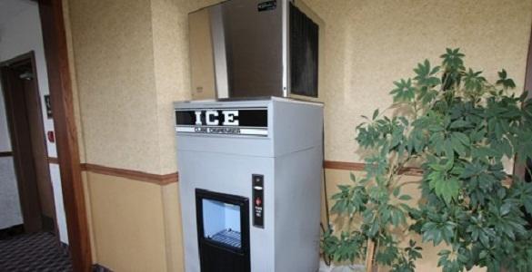 Baraga Lakeside Inn المظهر الخارجي الصورة
