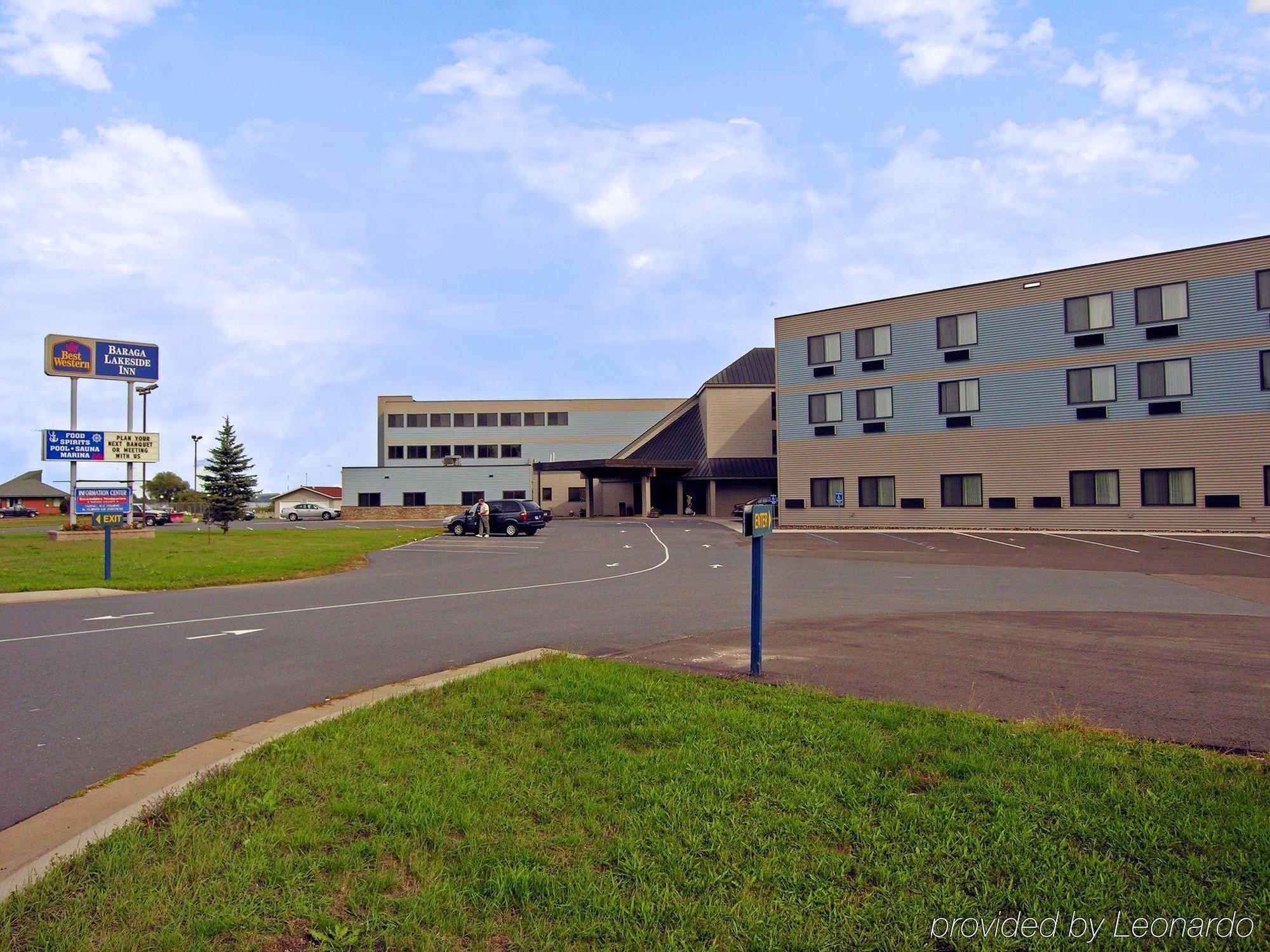 Baraga Lakeside Inn المظهر الخارجي الصورة