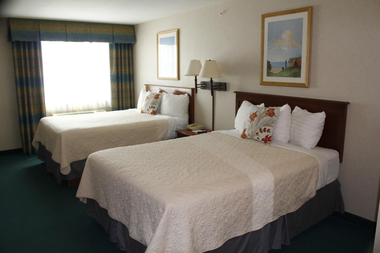 Baraga Lakeside Inn المظهر الخارجي الصورة