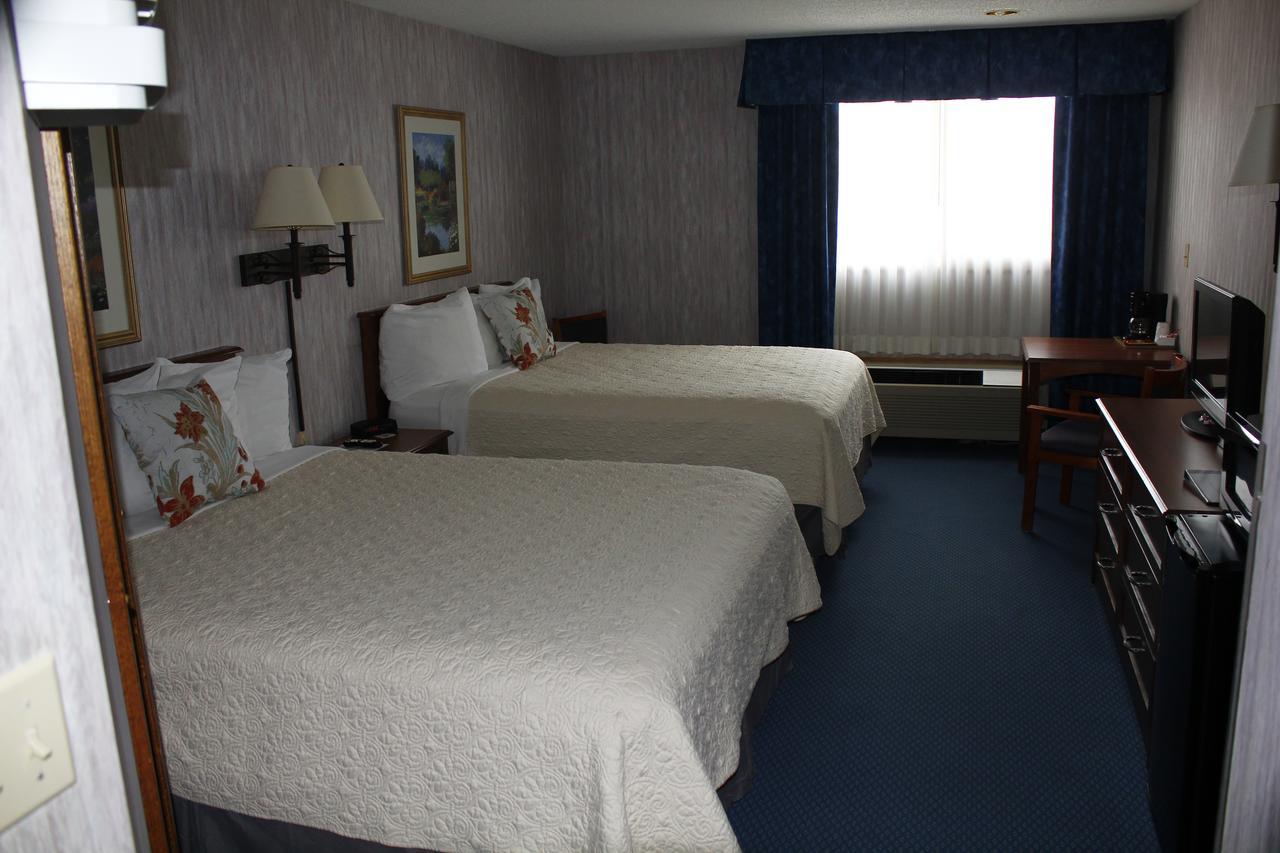 Baraga Lakeside Inn المظهر الخارجي الصورة