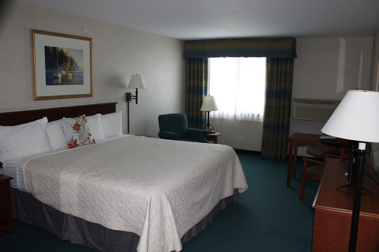 Baraga Lakeside Inn المظهر الخارجي الصورة